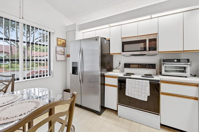 6259 Kings Gate Circle, Delray Beach, FL 33484