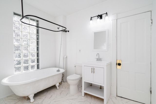 2207 Blake Avenue, Saint Paul, MN 55108