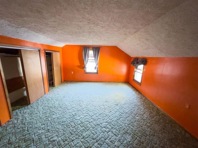 702 E Timber Street, Pontiac, IL 61764