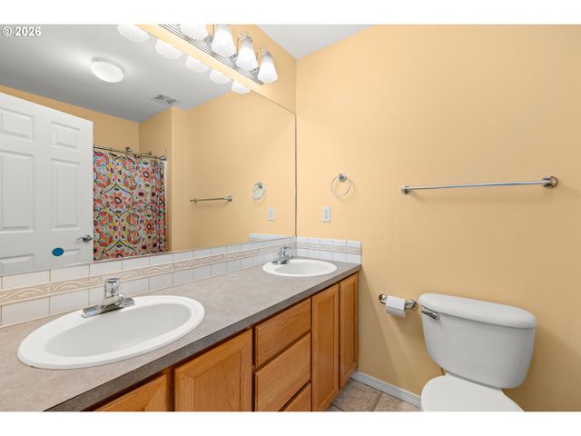 9225 Sw CASCARA Ln, Tualatin, OR 97062