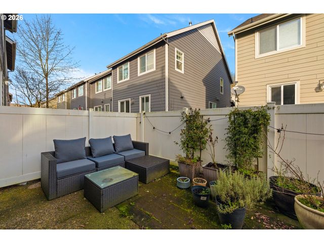 9225 Sw CASCARA Ln, Tualatin, OR 97062