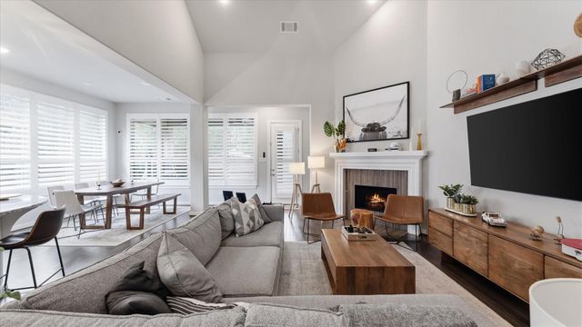 125 Russet Bend Place N, Montgomery, TX 77316