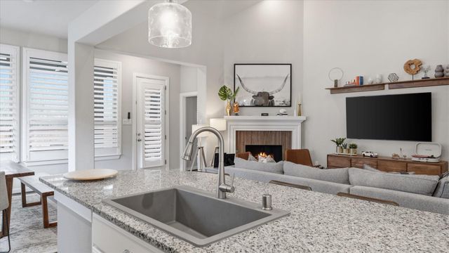 125 Russet Bend Place N, Montgomery, TX 77316