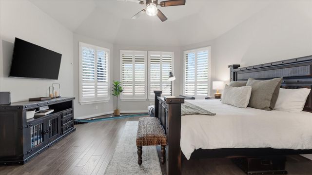 125 Russet Bend Place N, Montgomery, TX 77316