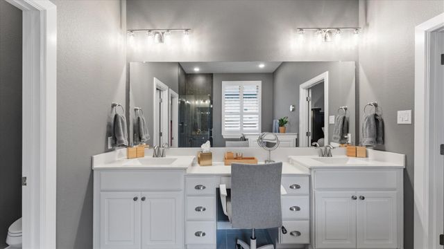 125 Russet Bend Place N, Montgomery, TX 77316