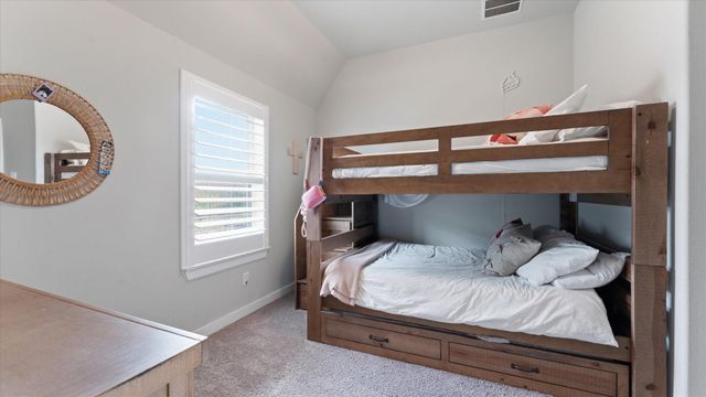 125 Russet Bend Place N, Montgomery, TX 77316