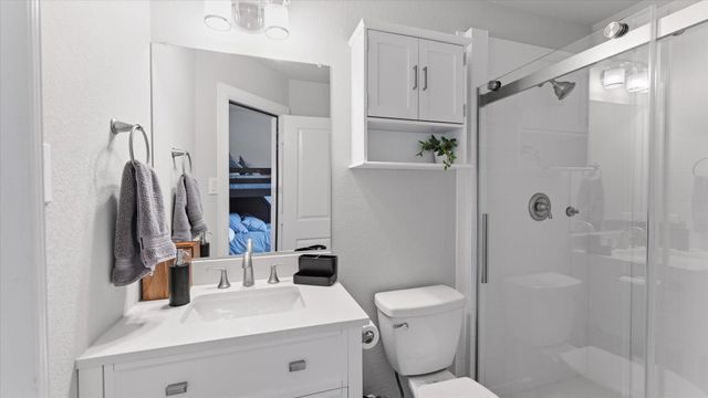 125 Russet Bend Place N, Montgomery, TX 77316