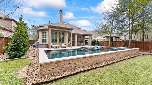 125 Russet Bend Place N, Montgomery, TX 77316