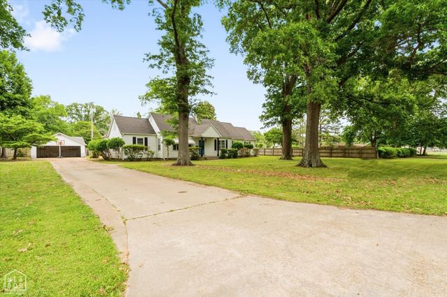 816 W Johnson Avenue W, Osceola, AR 72370