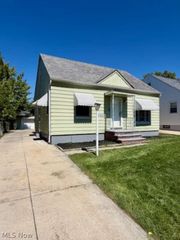 14207 Tabor Avenue, Maple Heights, OH 44137