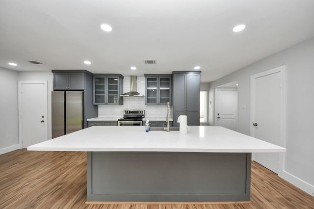 10265 Field Stone Drive, Houston, TX 77041