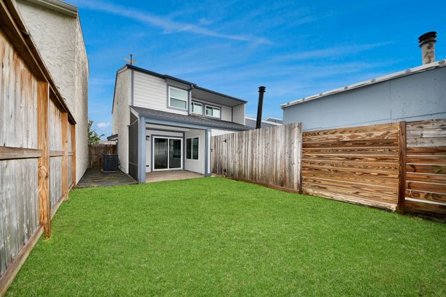 10265 Field Stone Drive, Houston, TX 77041