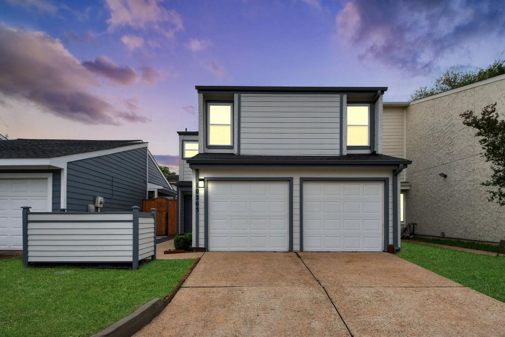 10265 Field Stone Drive, Houston, TX 77041