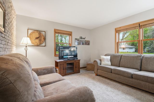 215 Terrace Drive SW, Willmar, MN 56201