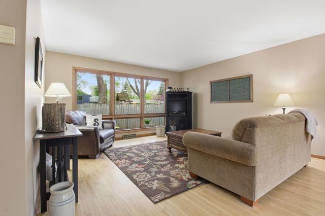 215 Terrace Drive SW, Willmar, MN 56201
