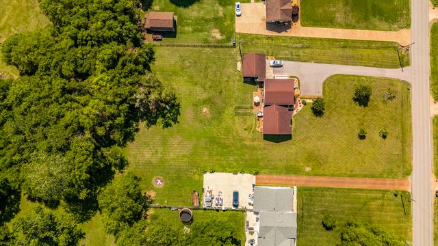 710 Shute Ln, Hendersonville, TN 37075