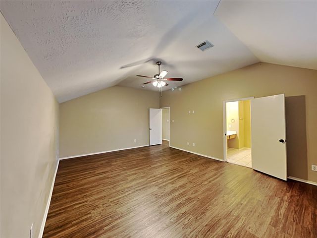 5446 Aloe Avenue, Baytown, TX 77521