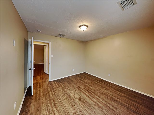 5446 Aloe Avenue, Baytown, TX 77521