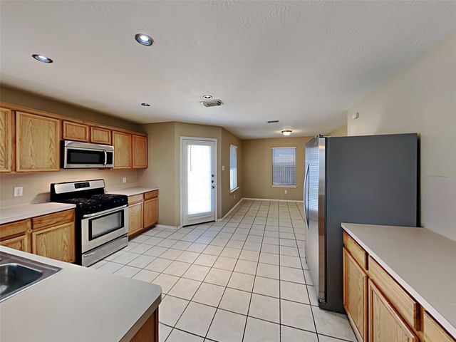 5446 Aloe Avenue, Baytown, TX 77521