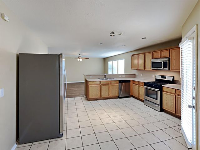 5446 Aloe Avenue, Baytown, TX 77521