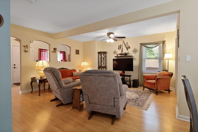 1401 Oriole Road, Valparaiso, IN 46383