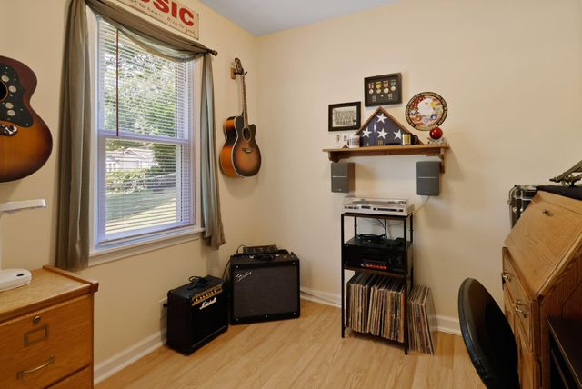 1401 Oriole Road, Valparaiso, IN 46383