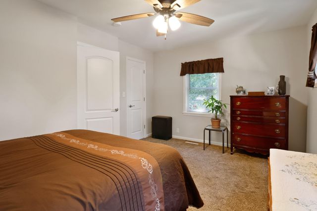 1401 Oriole Road, Valparaiso, IN 46383