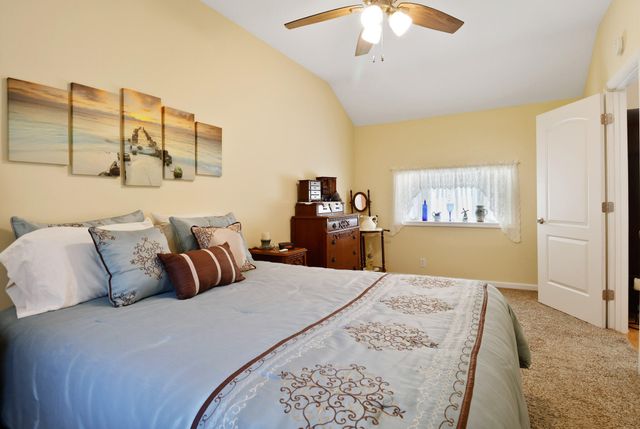 1401 Oriole Road, Valparaiso, IN 46383