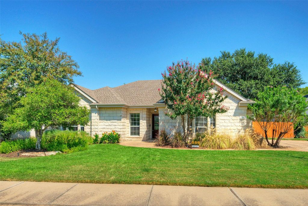 11021 River Plantation DR, Austin, TX 78747