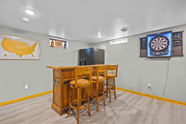 909 W WEILAND AVENUE, Appleton, WI 54914