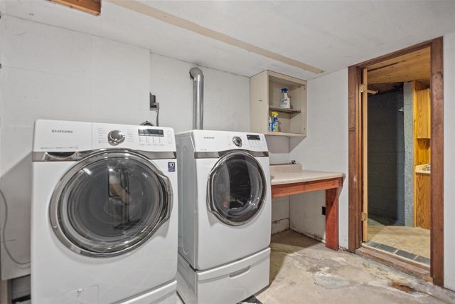 909 W WEILAND AVENUE, Appleton, WI 54914