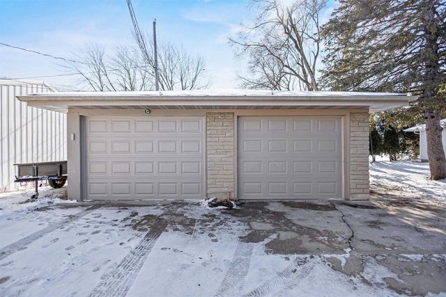 909 W WEILAND AVENUE, Appleton, WI 54914