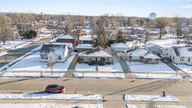 909 W WEILAND AVENUE, Appleton, WI 54914