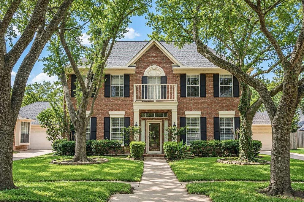 2010 Claire Court, Sugar Land, TX 77478