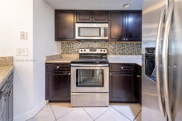3480 N Pinewalk Dr N 116, Margate, FL 33063
