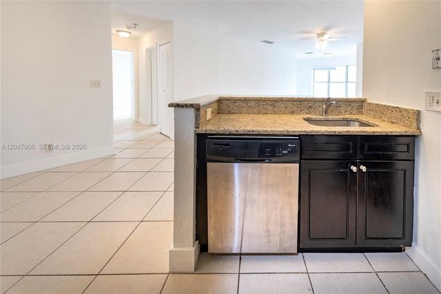 3480 N Pinewalk Dr N 116, Margate, FL 33063