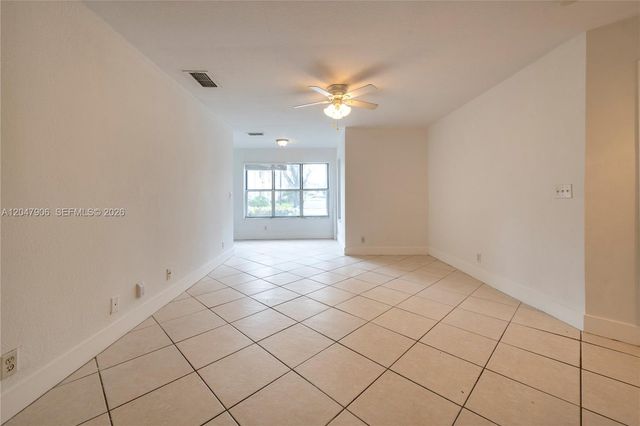 3480 N Pinewalk Dr N 116, Margate, FL 33063