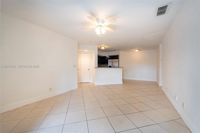 3480 N Pinewalk Dr N 116, Margate, FL 33063