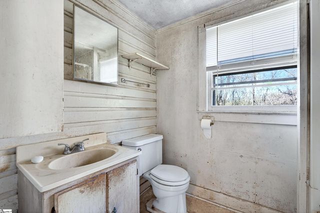 1511 Gowensville Church Road, Landrum, SC 29356