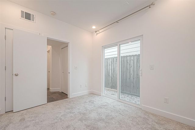 1555 Birdsall Street A, Houston, TX 77007