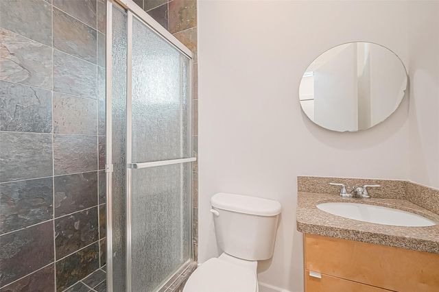 1555 Birdsall Street A, Houston, TX 77007