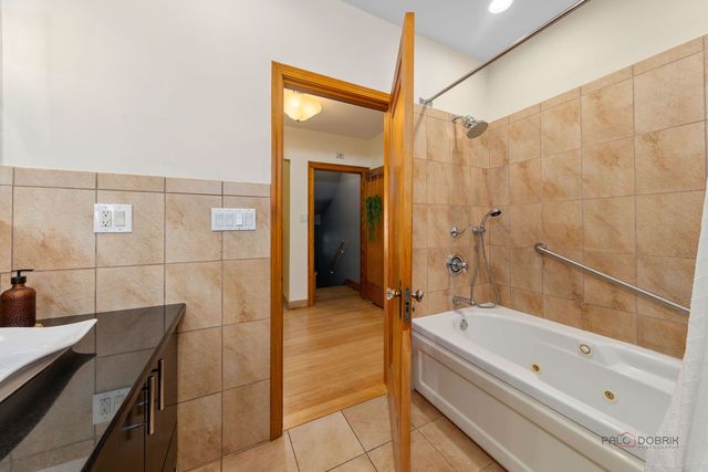 2720 N Beulah Avenue, River Grove, IL 60171