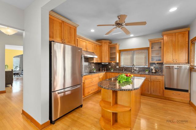 2720 N Beulah Avenue, River Grove, IL 60171