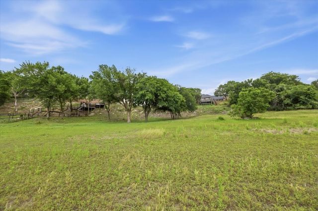 141 Lakeview Drive, Aledo, TX 76008