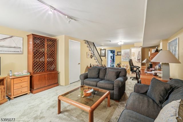 181 Long Hill Rd K-5, Little Falls Twp., NJ 07424