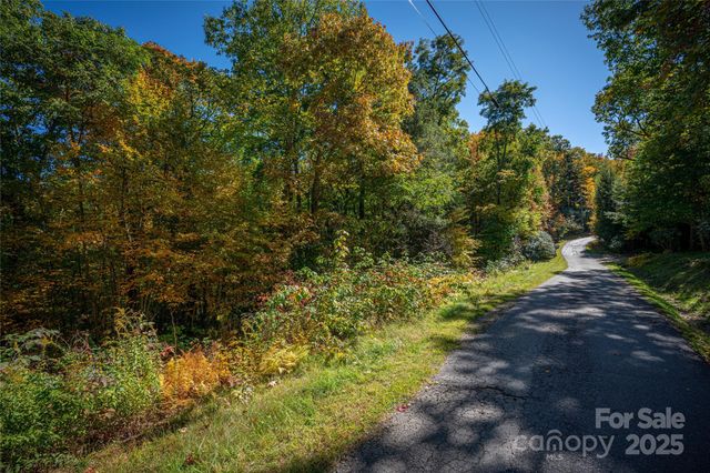 205 Chickadee Lane 205, Maggie Valley, NC 28751