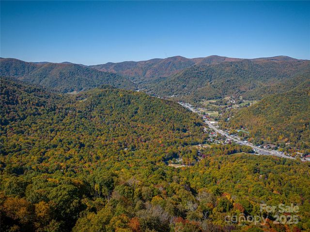 205 Chickadee Lane 205, Maggie Valley, NC 28751