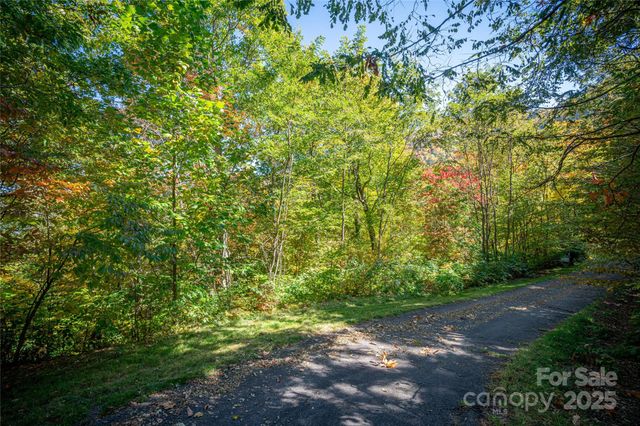 205 Chickadee Lane 205, Maggie Valley, NC 28751