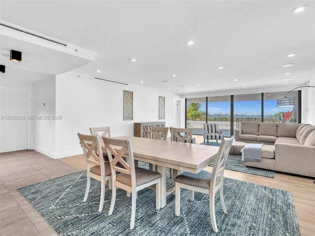1930 Bay Dr PH1, Miami Beach, FL 33141