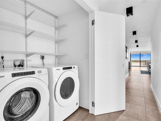 1930 Bay Dr PH1, Miami Beach, FL 33141